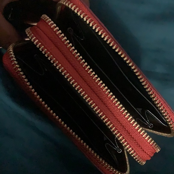 Marc Jacobs Wallet Red - Picture 3 of 3
